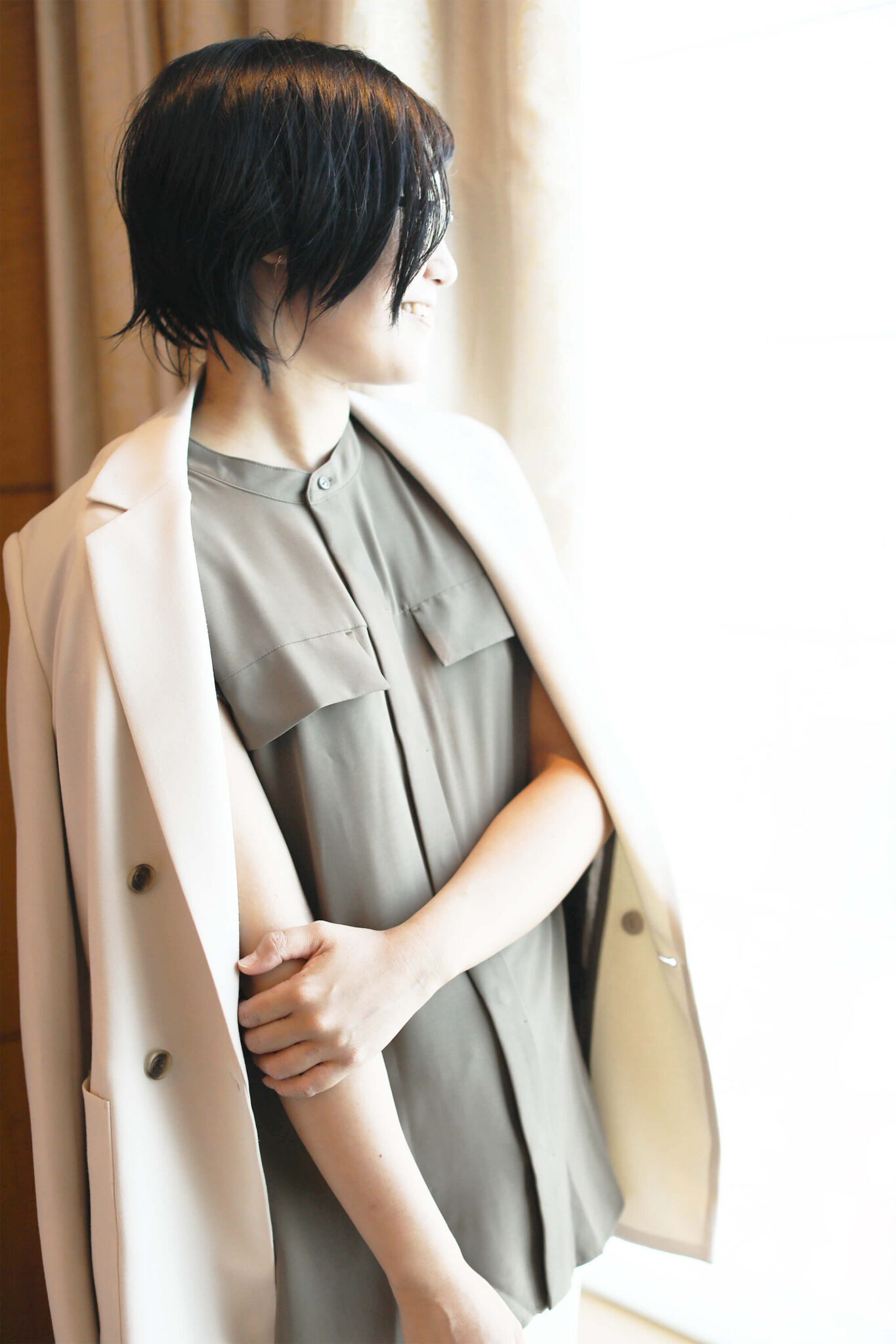 岩崎茜 メンタル・ビジネスコーチ 脳/栄養/習慣設計で頑張らなくても回る人生の土台づくり|FRONT